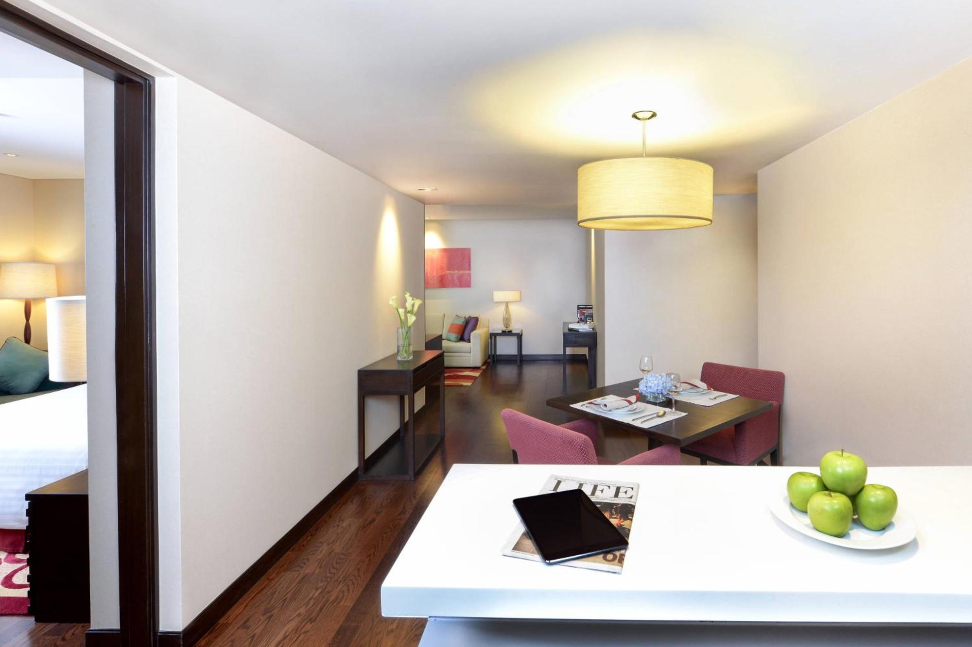 Sathorn Vista, Bangkok - Marriott Executive Apartments Екстериор снимка