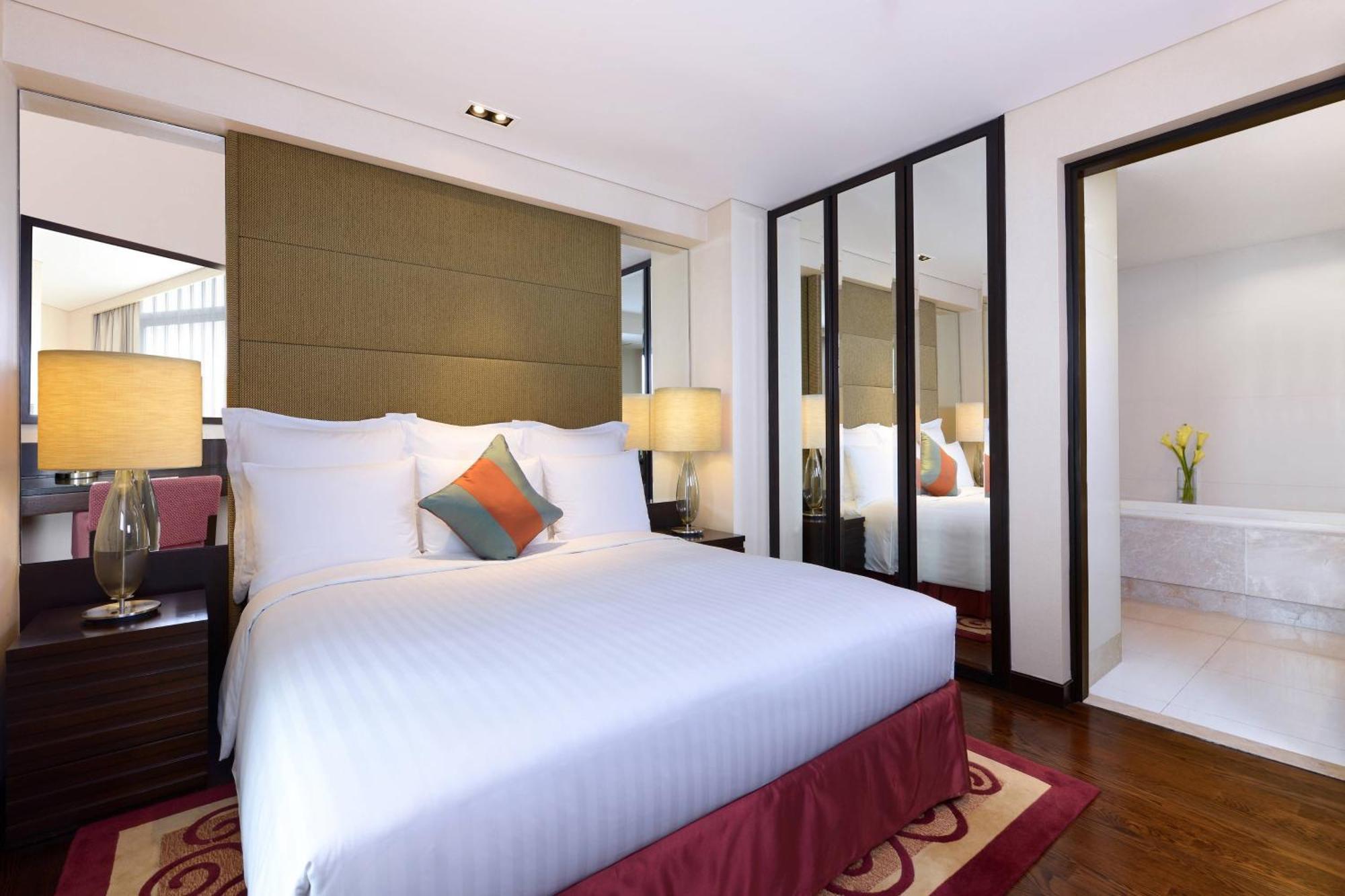 Sathorn Vista, Bangkok - Marriott Executive Apartments Екстериор снимка
