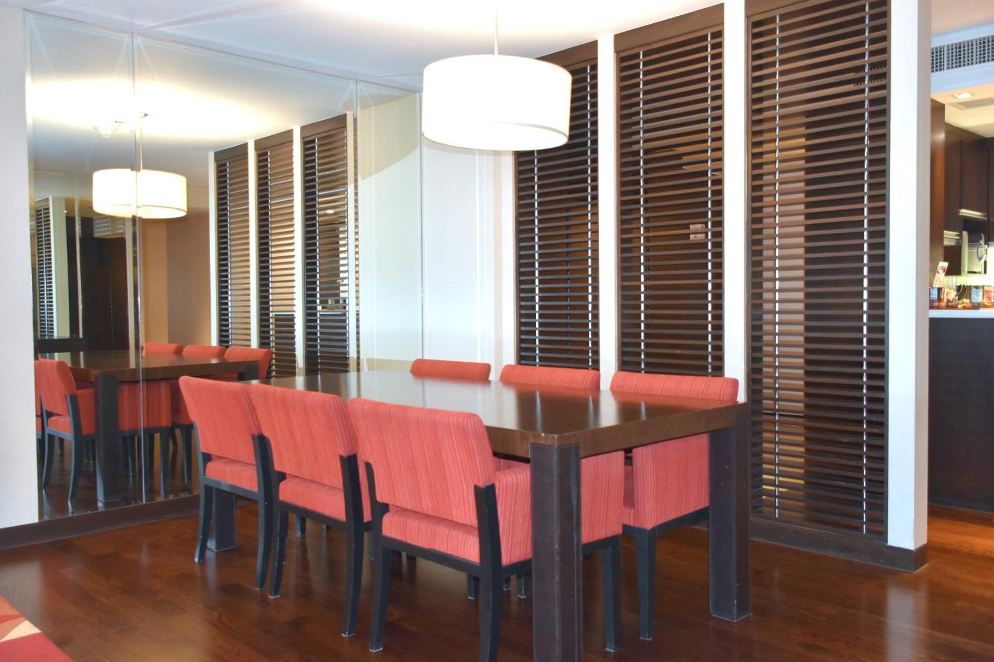 Sathorn Vista, Bangkok - Marriott Executive Apartments Екстериор снимка