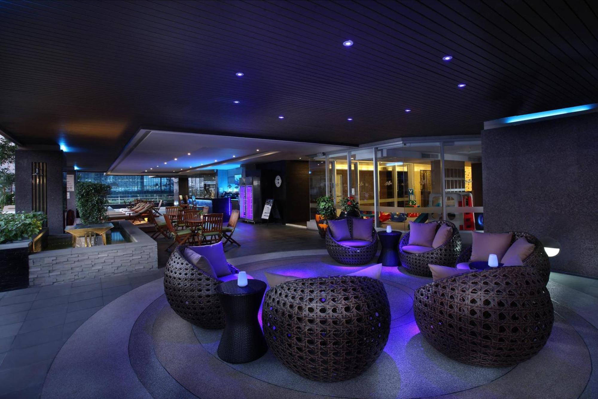 Sathorn Vista, Bangkok - Marriott Executive Apartments Екстериор снимка